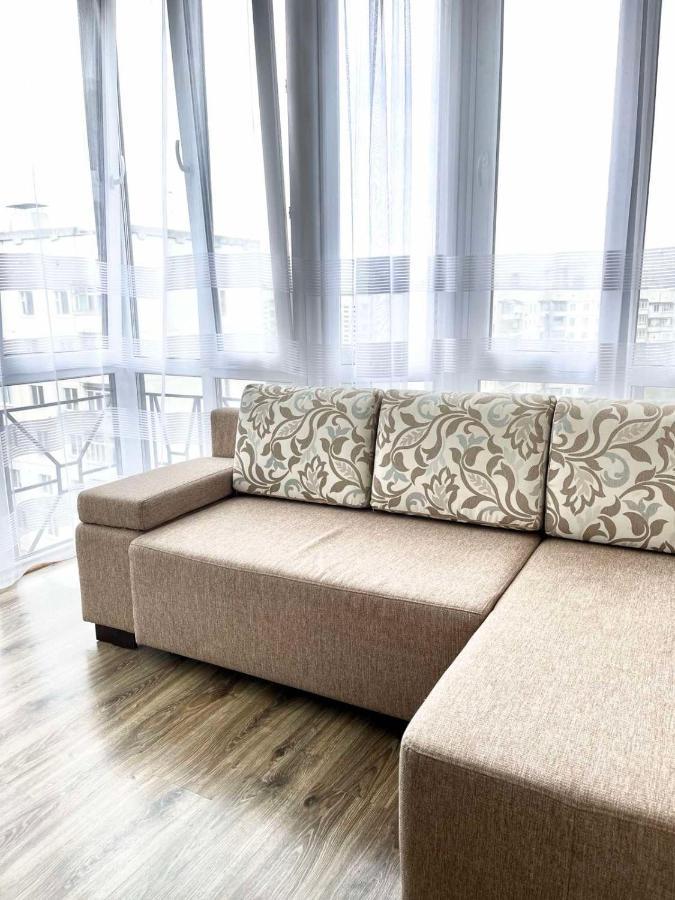 Atlant Luxury Family Apart Поряд З Тц Депот, Безконтактне Заселення Chernivtsi Ngoại thất bức ảnh