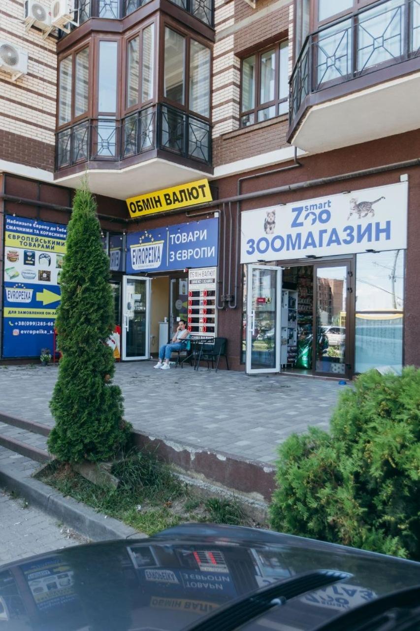 Atlant Luxury Family Apart Поряд З Тц Депот, Безконтактне Заселення Chernivtsi Ngoại thất bức ảnh